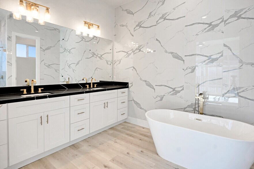 More Photos Of , Houston Multifamily For Sale