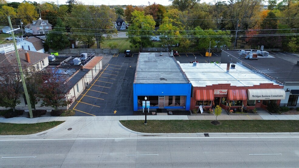 More Photos Of 31710 Mound Rd, Warren Storefront Retail Office For Lease