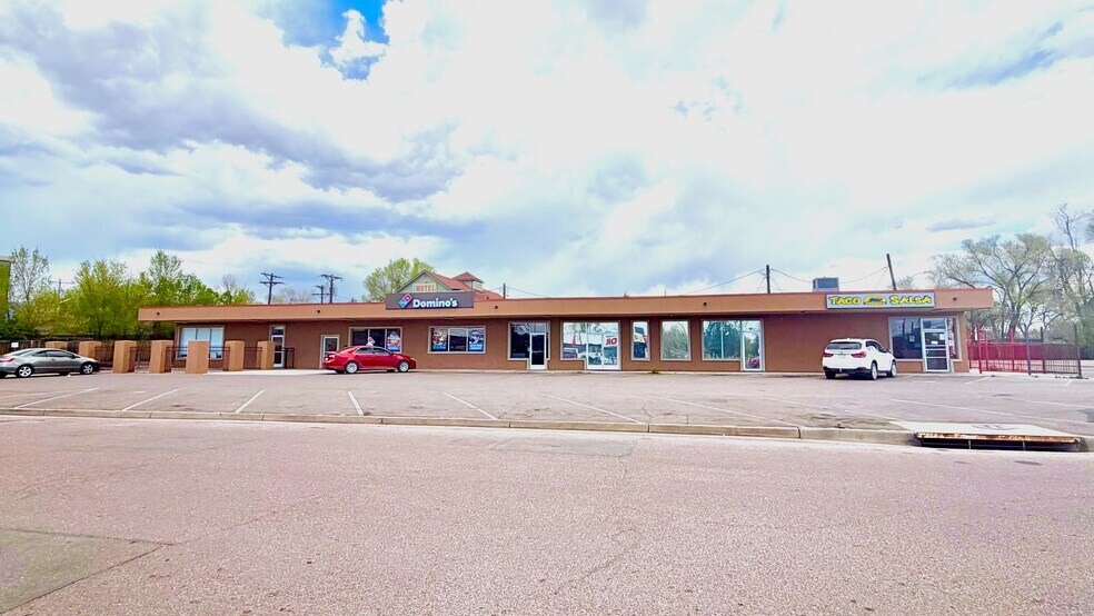 Primary Photo Of 402-412 Royalty Pl, Fountain Freestanding For Sale