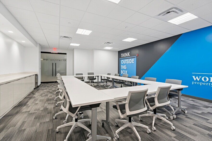 More Photos Of 1301 International Pky, Sunrise Office For Lease