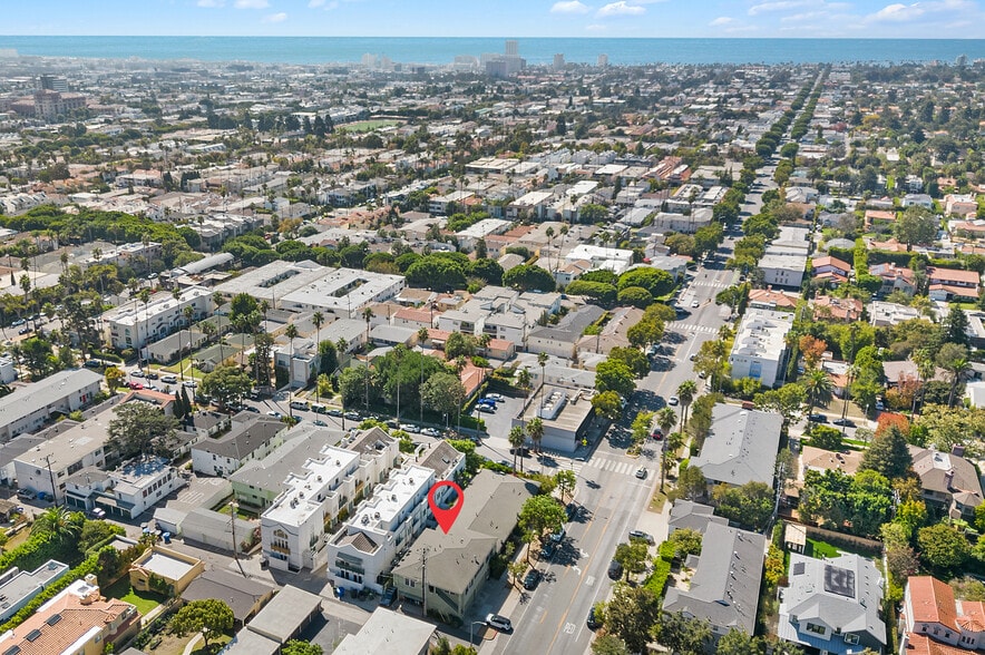 More Photos Of 2114 Montana Ave, Santa Monica Apartments For Sale