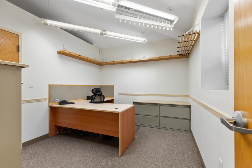 More Photos Of 30 Thacher St, Malden Office For Sale
