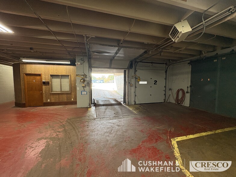 More Photos Of 9988 Kinsman Rd, Newbury Manufacturing For Lease