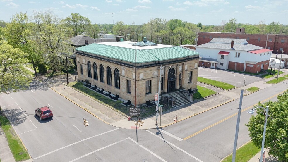 Primary Photo Of 201 W Chillicothe Ave, Bellefontaine Office For Sale