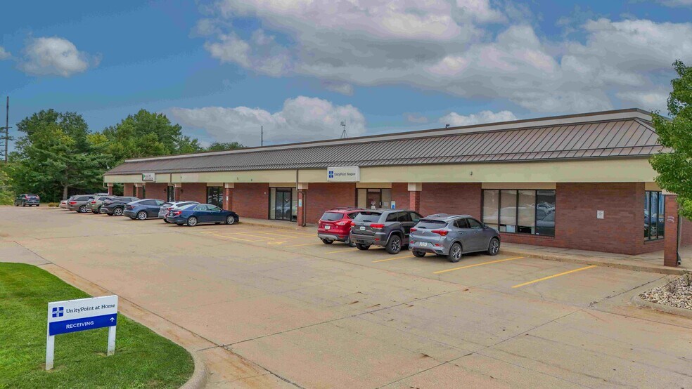 More Photos Of 290-298 Blairs Ferry Rd NE, Cedar Rapids Storefront Retail Office For Sale