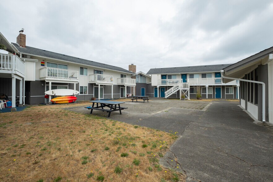 More Photos Of 1031 Discovery Ave SE, Ocean Shores Apartments For Sale