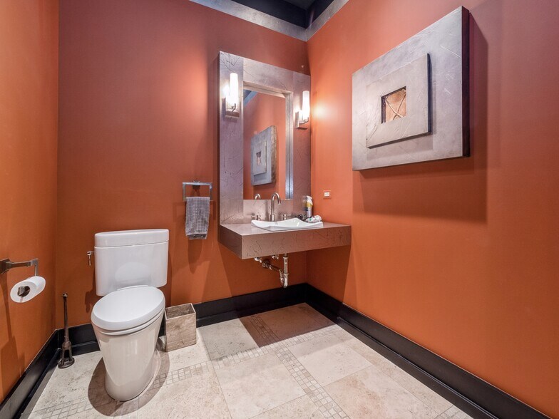 More Photos Of 4650-52 Lawrence, Chicago Office For Sale