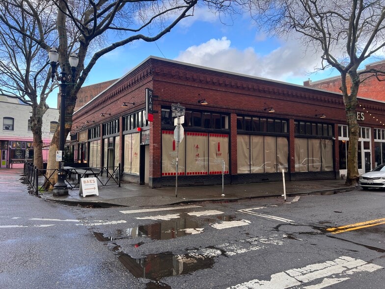 Primary Photo Of 36-50 SW 3rd Ave, Portland Storefront For Lease