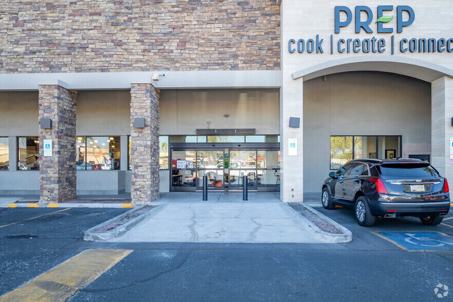 Primary Photo Of 7119-7129 E Shea Blvd, Scottsdale General Retail For Lease