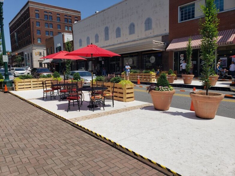 More Photos Of 11 Union St S, Concord Office For Lease