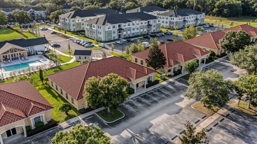 More Photos Of 1038-1040 E Brandon Blvd, Brandon Medical For Lease