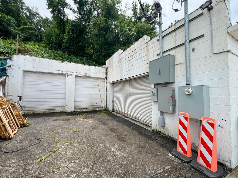 More Photos Of 5770 Butler St, Pittsburgh Storefront Retail Office For Sale