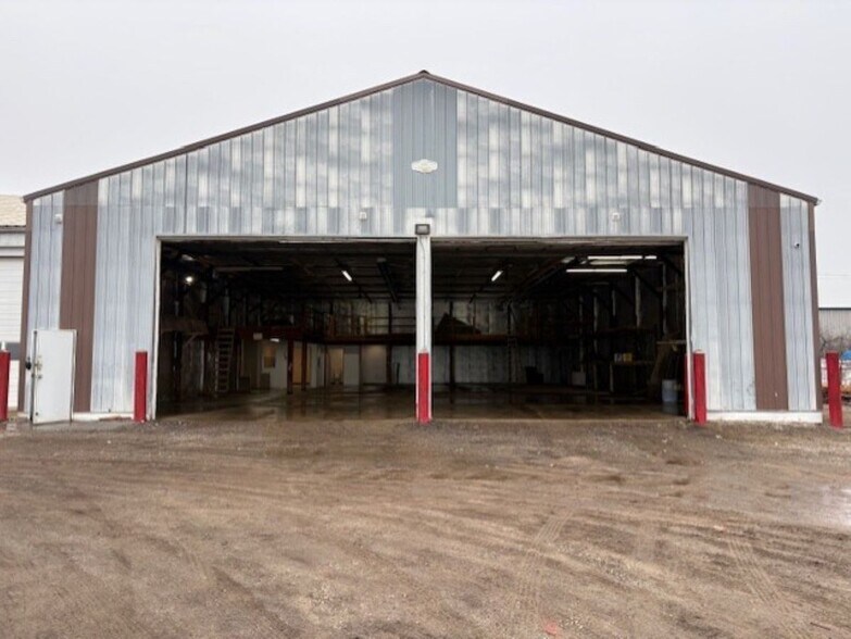 Primary Photo Of 3300 21st St, Zion Warehouse For Lease