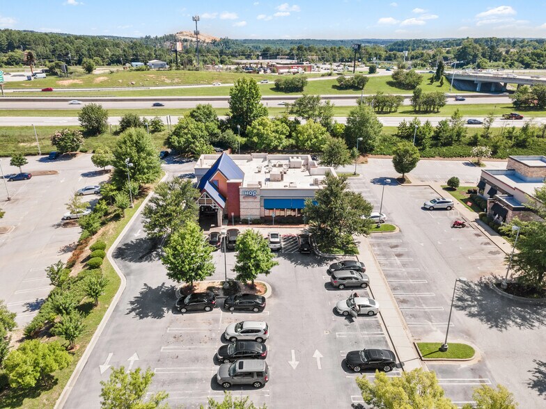 More Photos Of 2910 Stonecrest Cir, Lithonia Restaurant For Lease