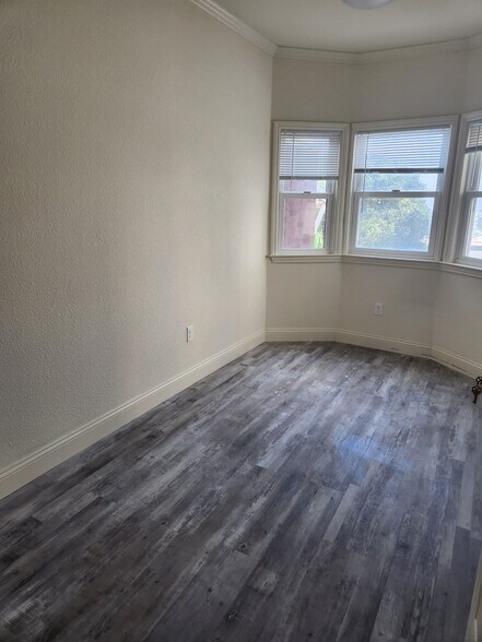 More Photos Of 6844 Mission St, Daly City Storefront Retail Residential For Sale