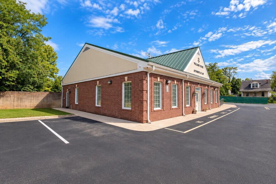 More Photos Of 1303 Courthouse Rd, Stafford General Retail For Sale