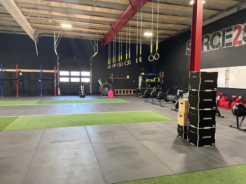 More Photos Of 325 E 2nd St, Merrill Distribution For Sale