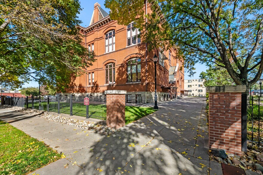 More Photos Of 1420 Ogden St, Denver Office For Sale