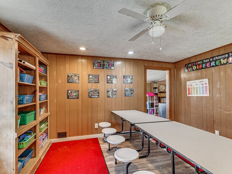 More Photos Of 1419 W London St, El Reno Religious Facility For Sale