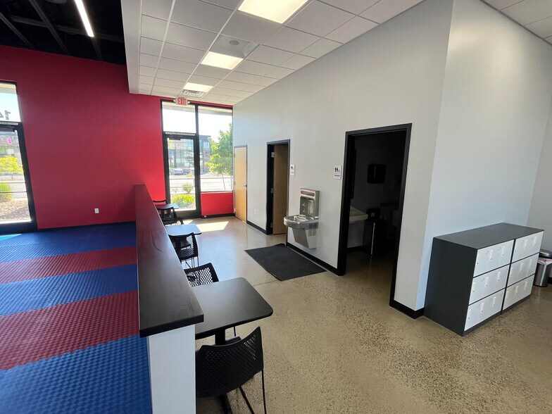 More Photos Of 1450 Bombing Range Rd, West Richland Storefront For Lease