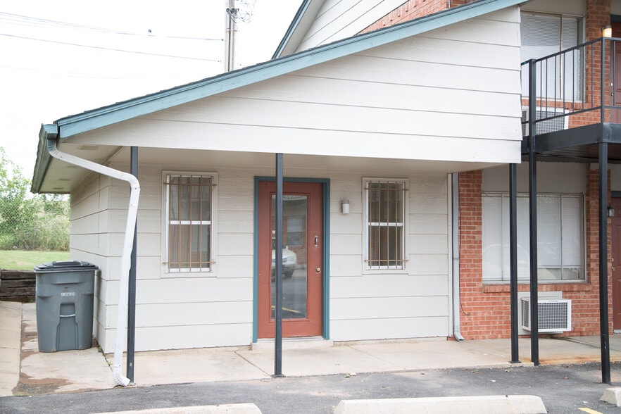 More Photos Of 2007 NW Lindy Ave, Lawton Apartments For Sale