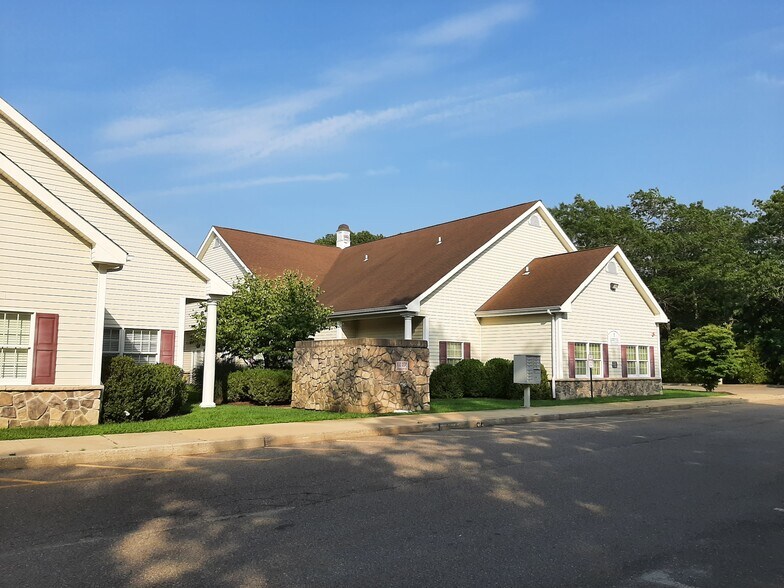 More Photos Of 792 Harrison Ave, Riverhead Medical For Sale