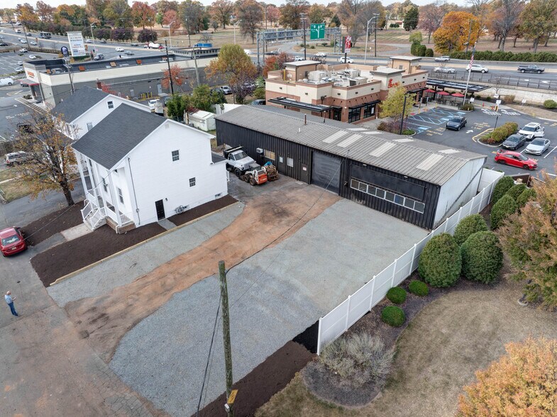 More Photos Of 12 Jansen Ave, Woodbridge Warehouse For Sale