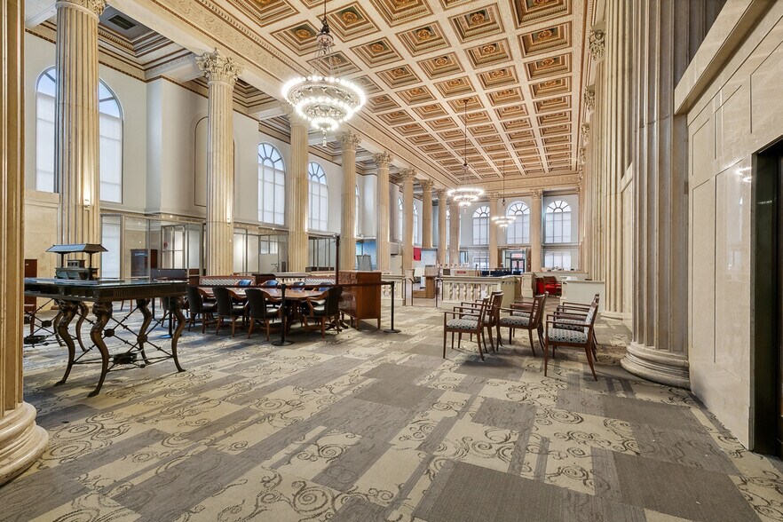 More Photos Of 812 Gravier St, New Orleans Apartments For Lease