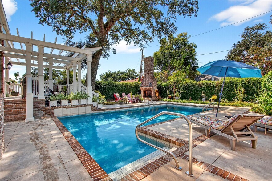 More Photos Of 1611 Glenn Swetman St, Biloxi Specialty For Sale