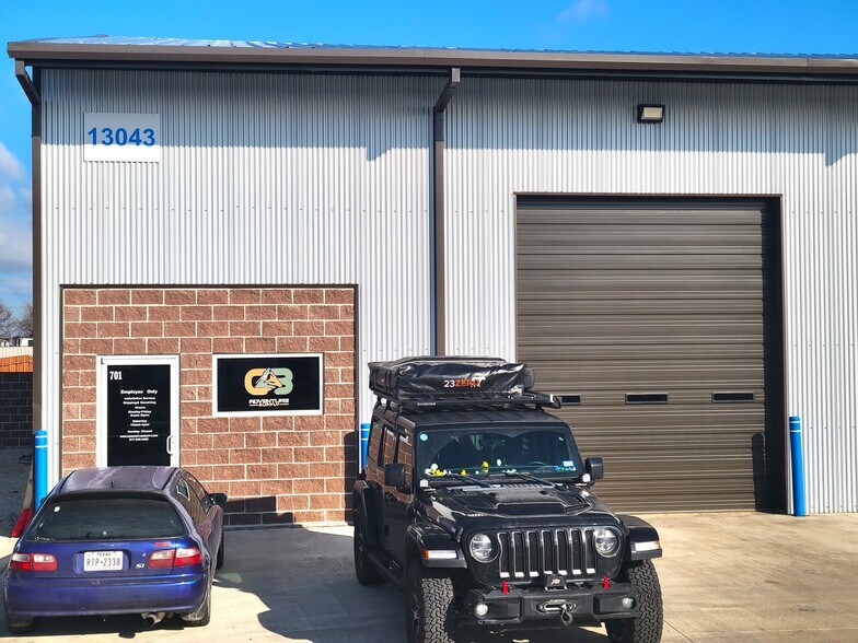 More Photos Of 13029 Harmon Rd, Fort Worth Unknown For Lease