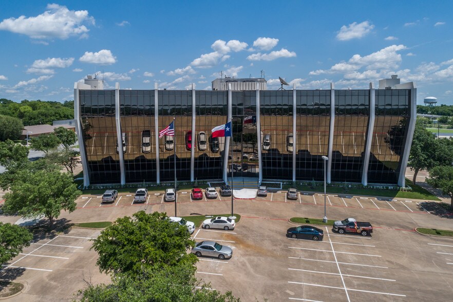 Primary Photo Of 1800 Teague Dr, Sherman Office For Lease