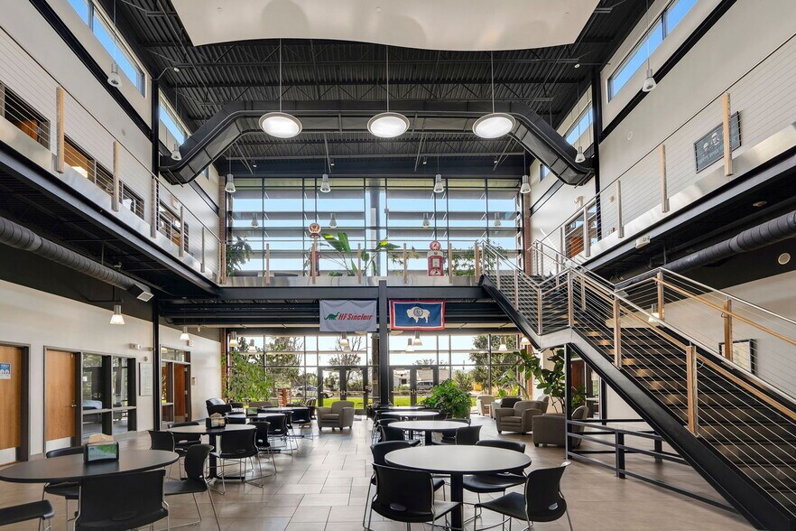 More Photos Of 300 Morrie Ave, Cheyenne Office For Sale