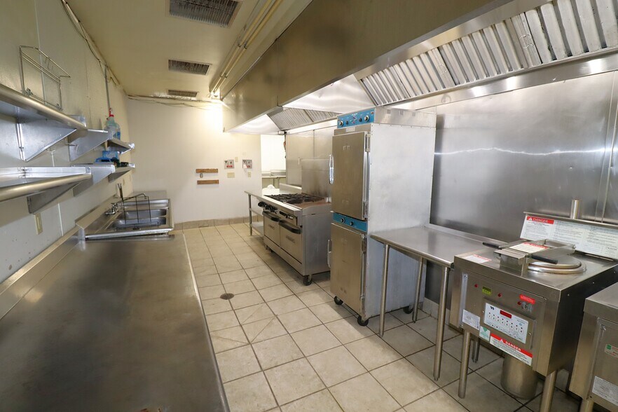 More Photos Of 30580 Hwy 2, Ashland General Retail For Lease