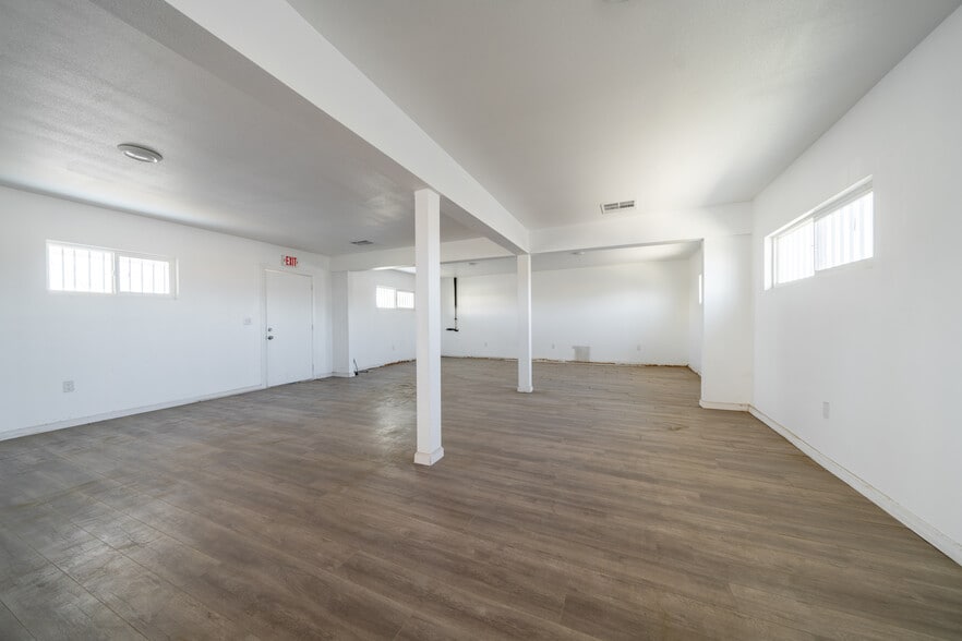 More Photos Of 44300 Division St, Lancaster Office For Lease