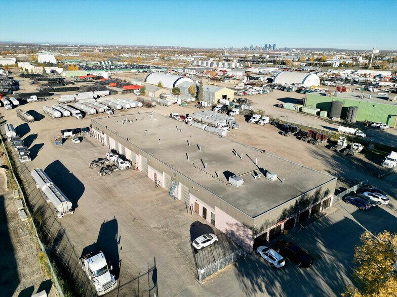 More Photos Of 8715 44th St SE, Calgary Warehouse For Sale