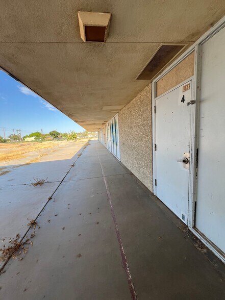 More Photos Of 401 S 3rd St, Blythe Religious Facility For Sale