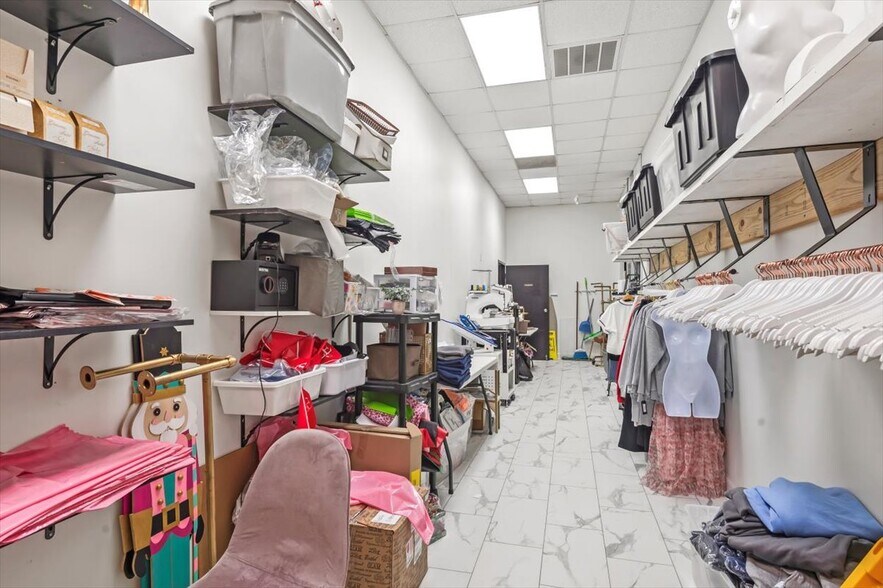 More Photos Of 11743 US Highway 431, Guntersville General Retail For Sale