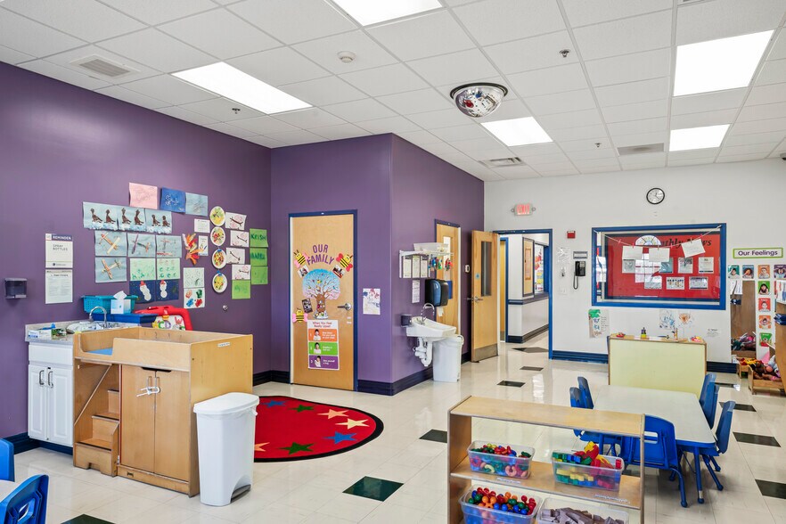 More Photos Of 42885 Orchard Oriole Dr, Ashburn Daycare Center For Lease