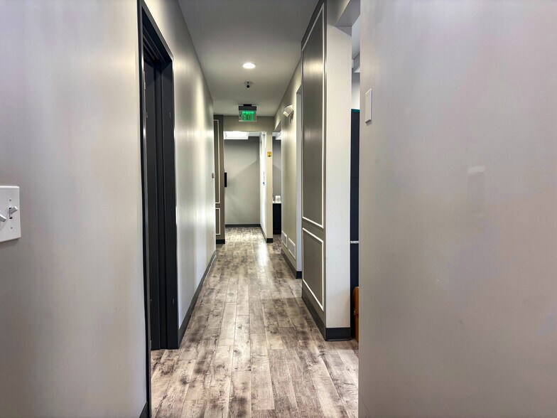 More Photos Of 10800 E 77th Ter, Raytown Medical For Sale