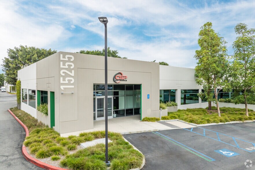 More Photos Of 15255 Alton Pky, Irvine Research And Development For Lease