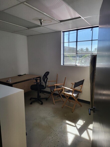 More Photos Of 3000 N Hollywood Way, Burbank Office For Lease