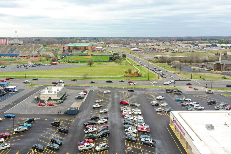 More Photos Of 718 N 12th St, Murray General Retail For Lease