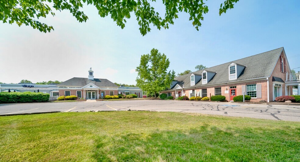 Primary Photo Of 512 E Washington St, Chagrin Falls Office For Lease
