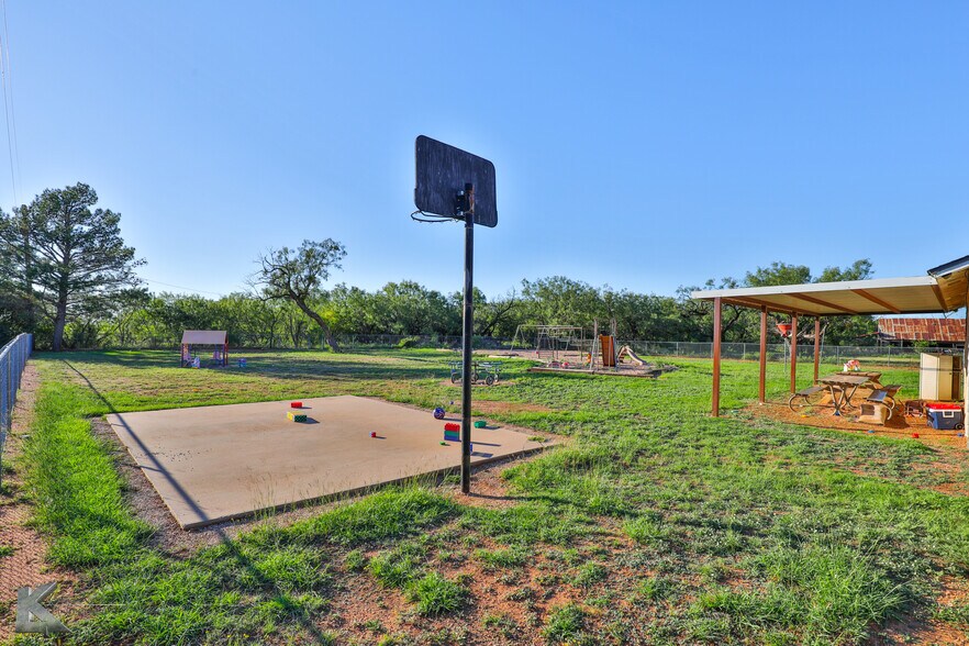 More Photos Of 6000 Buffalo Gap Rd, Abilene Daycare Center For Sale