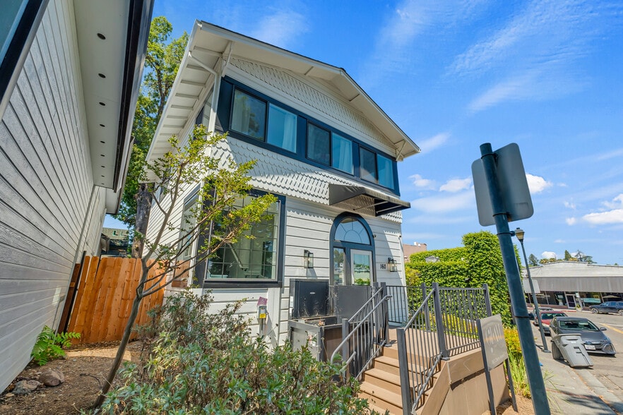 More Photos Of 160 Cherry Ave, Auburn Office Residential For Sale