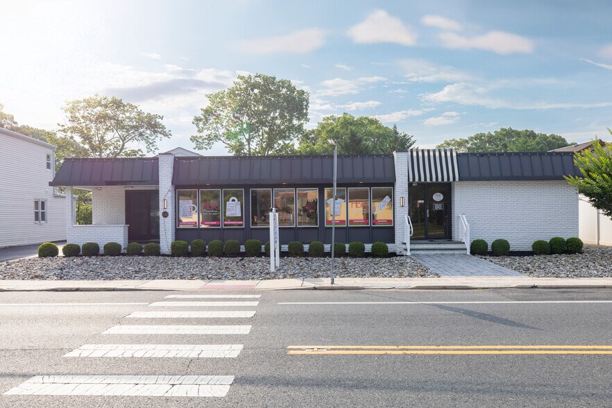 More Photos Of 832 Beaver Dam Rd, Point Pleasant Medical For Lease