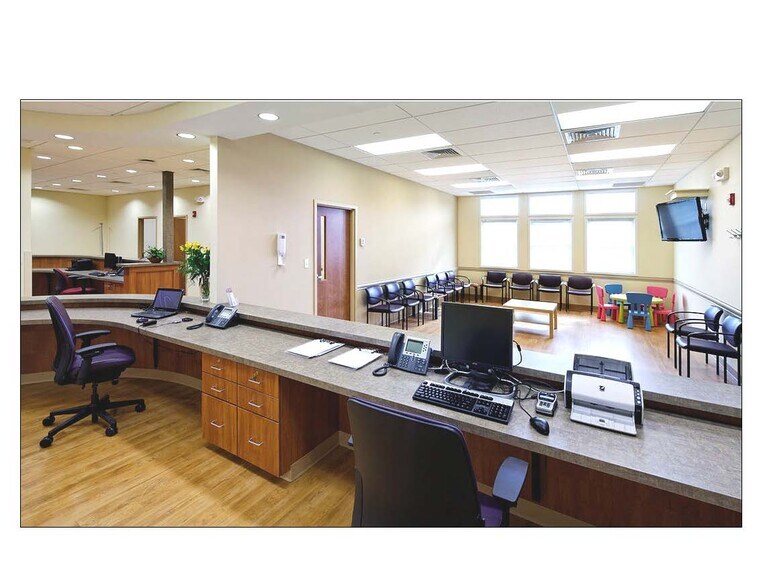 More Photos Of 1509 Hopmeadow St, Simsbury Medical For Lease