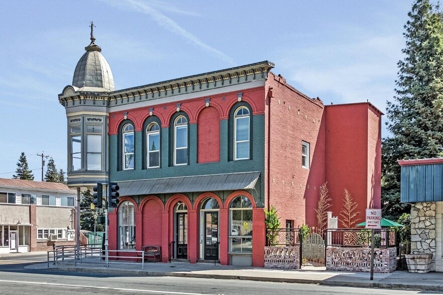 More Photos Of 13480 E Hwy 88, Lockeford Storefront Retail Residential For Sale