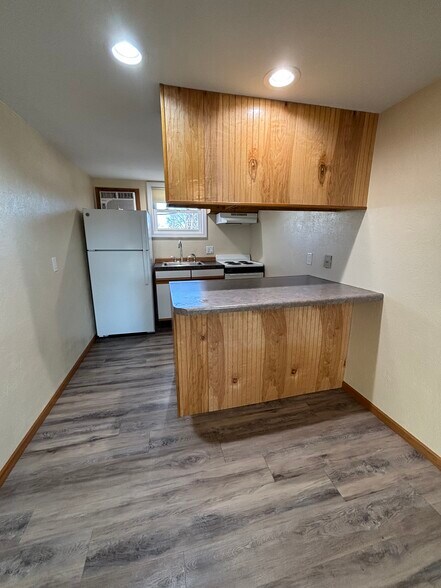 More Photos Of 714 W 10th St, Cozad Apartments For Sale