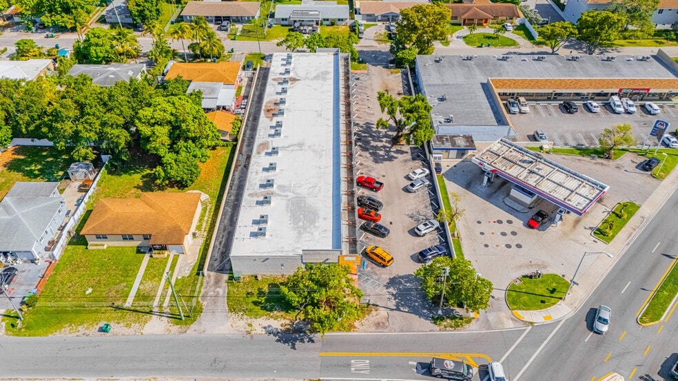 More Photos Of 1620-1648 NE 148th St, Miami Freestanding For Sale